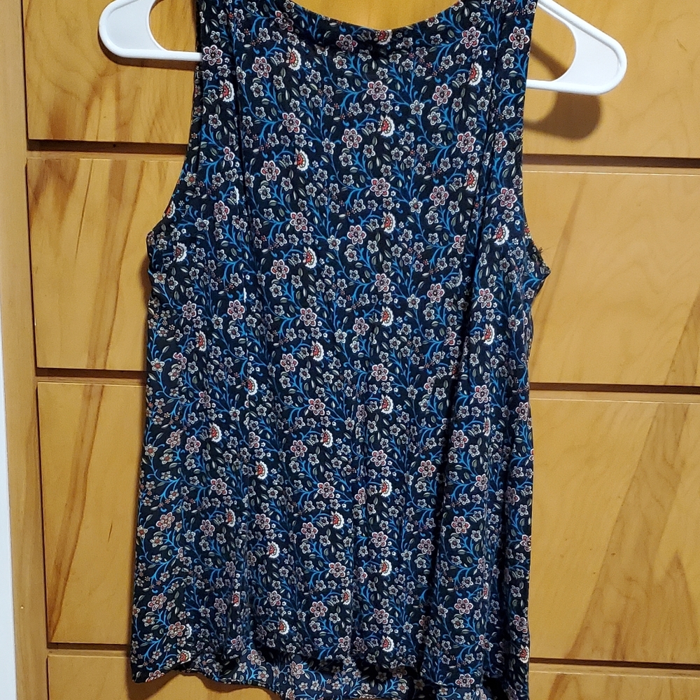 LOFT V-neck floral tank top - Picture 2 of 2